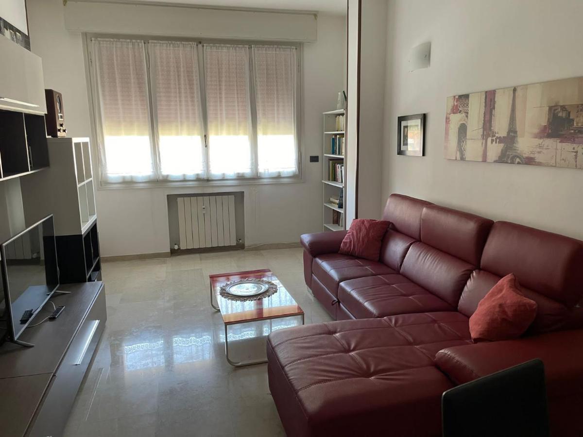 Splendido Appartamento In Zona Fiera A Bologna Luaran gambar